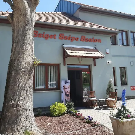 Megyeri *
