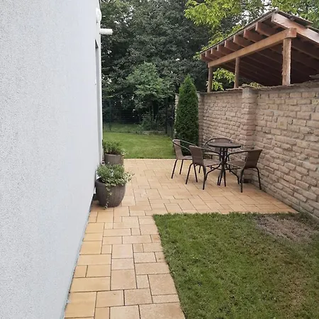 Megyeri Apartment Pocsmegyer